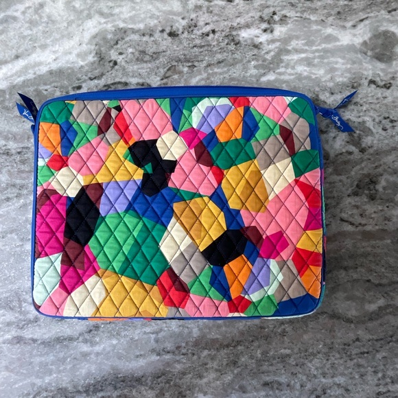Vera Bradley laptop/tablet padded quilted sleeve - Picture 4 of 9